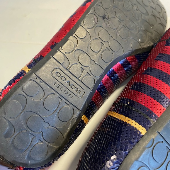 Coach Deborah Sequin Flat
Red Black or blue Gold sequins
Size 7-7.5 - Picture 11 of 16
